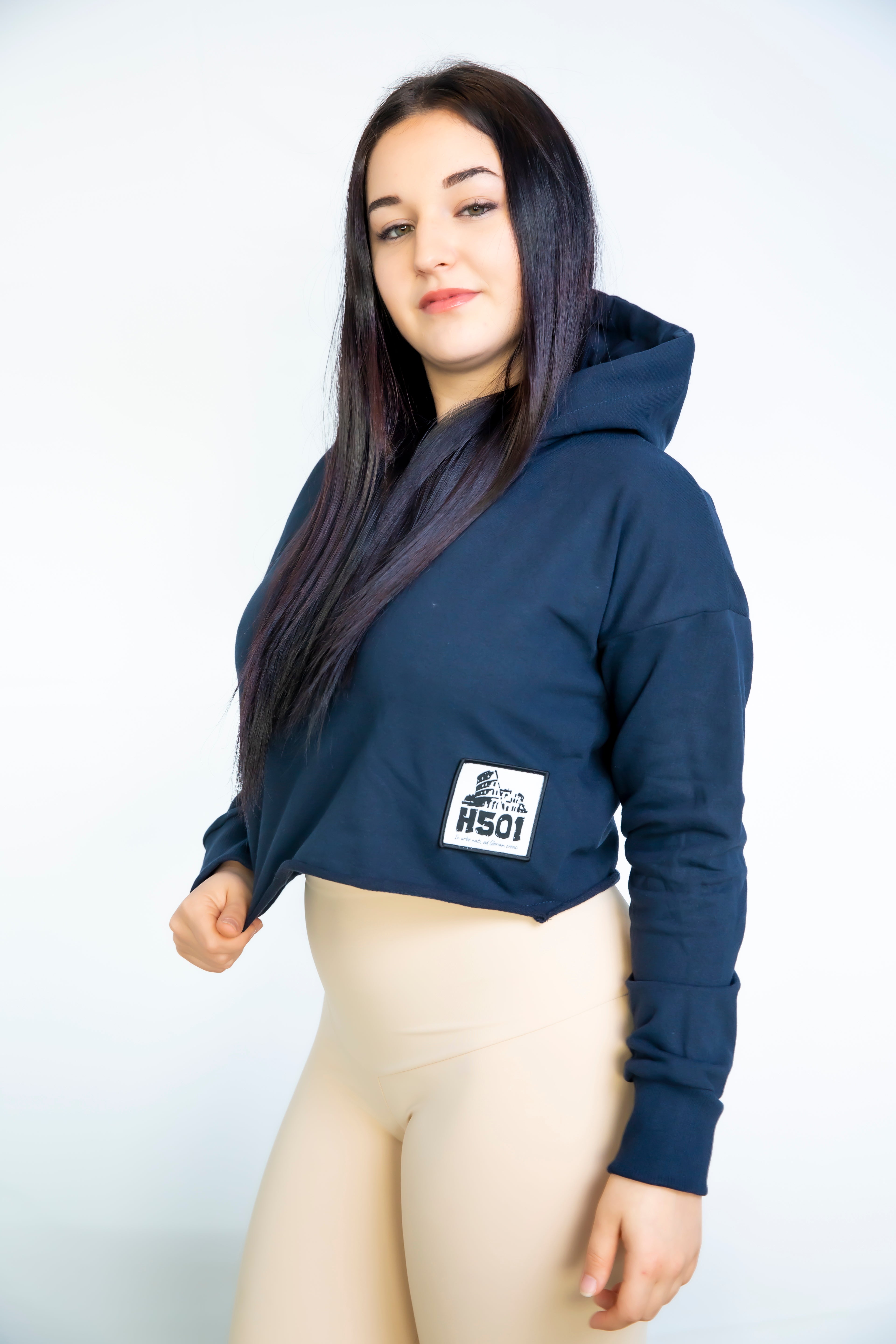 Felpa crop con cappuccio Aventino H501 in colore grigio, taglia M, che combina stile urbano e comfort.