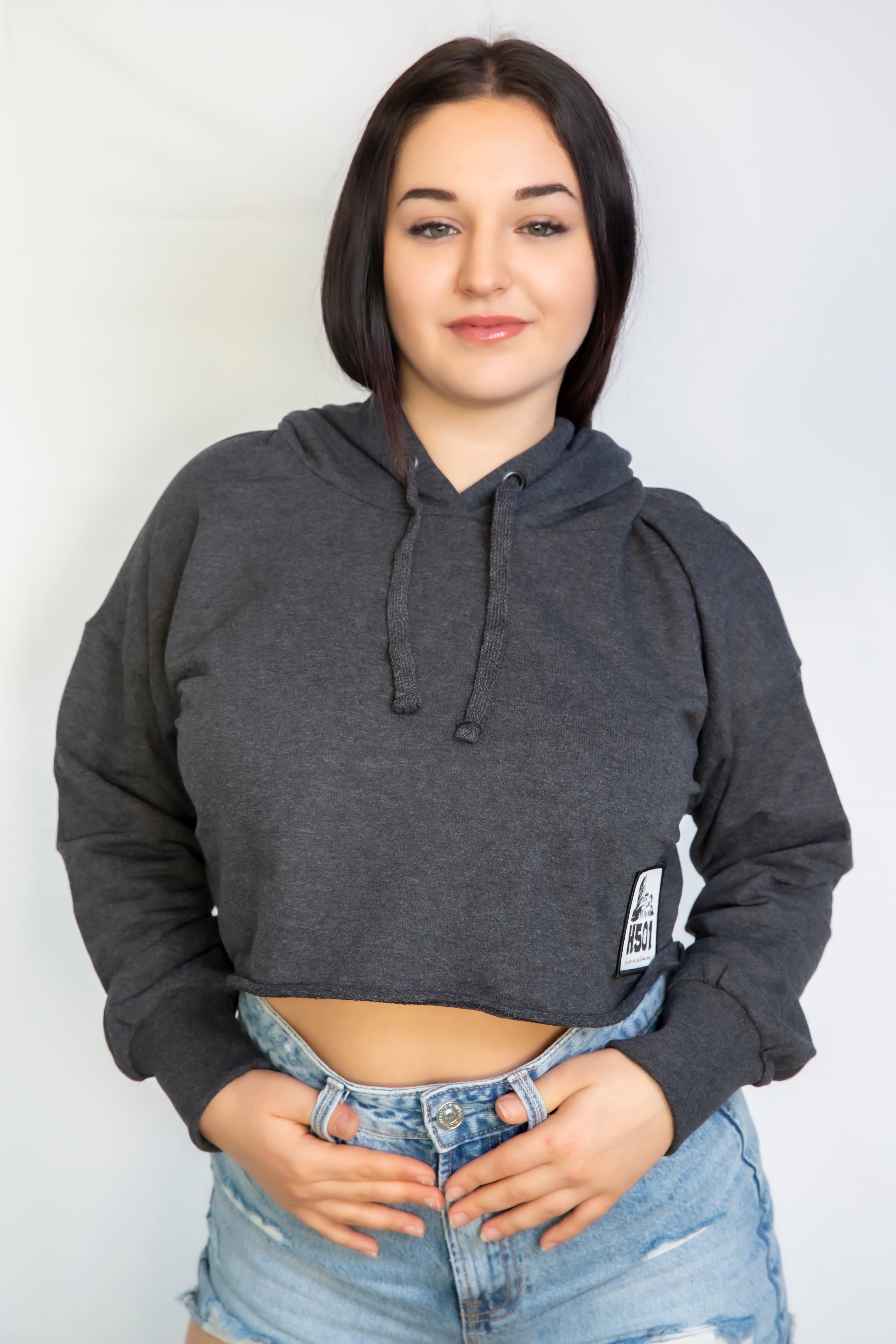 Crop hoodie in grigiastro color from H501Roma, featuring a stylish and comfortable design, perfect for casual wear.